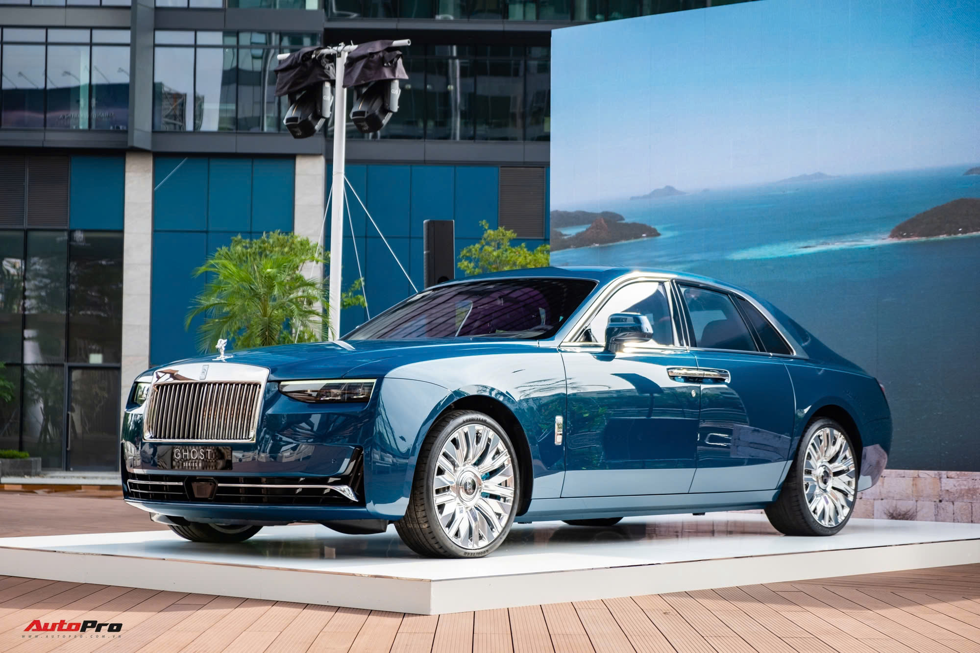 rolls royce ghost series ii 1