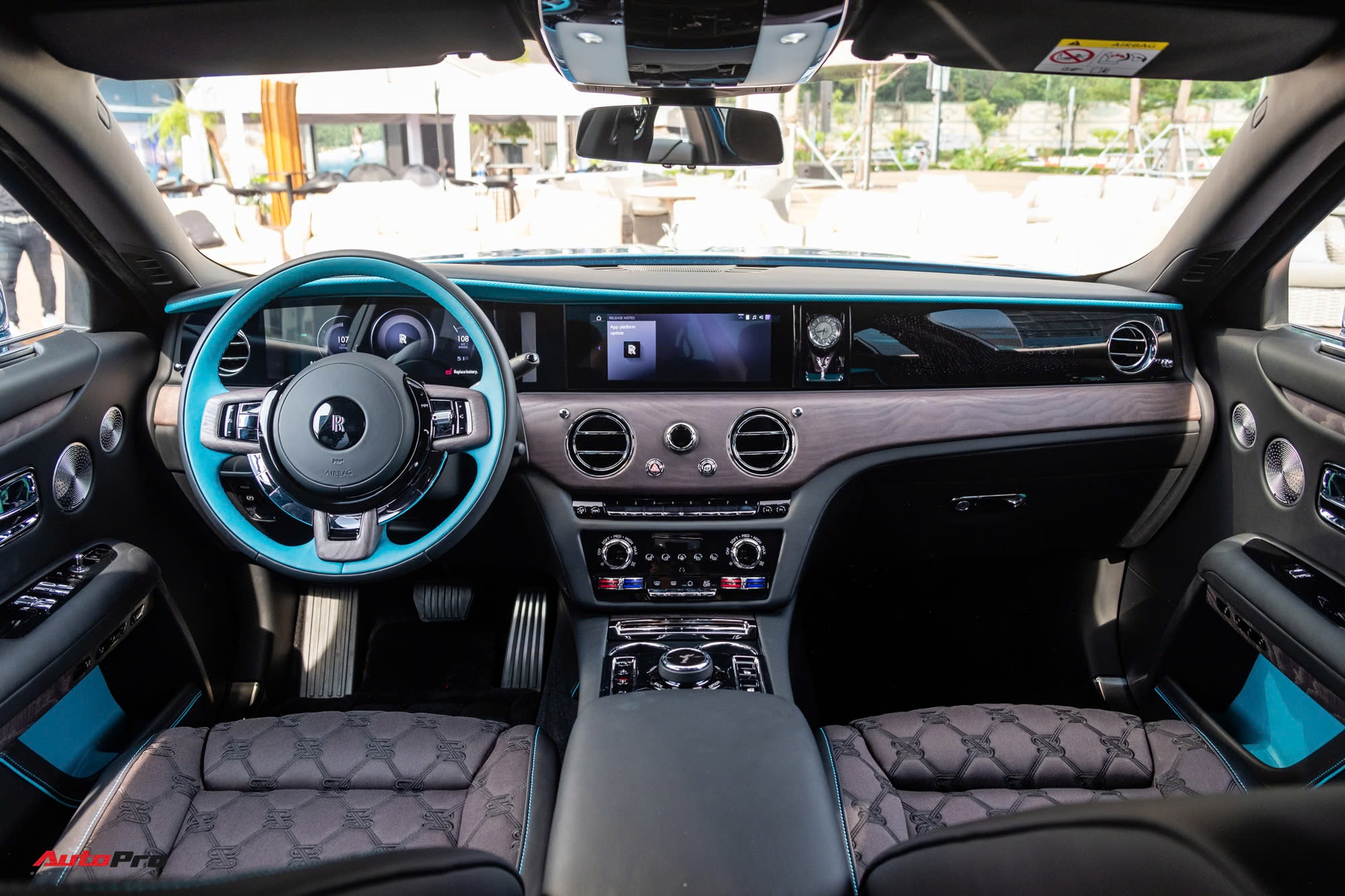 rolls royce ghost series ii 2