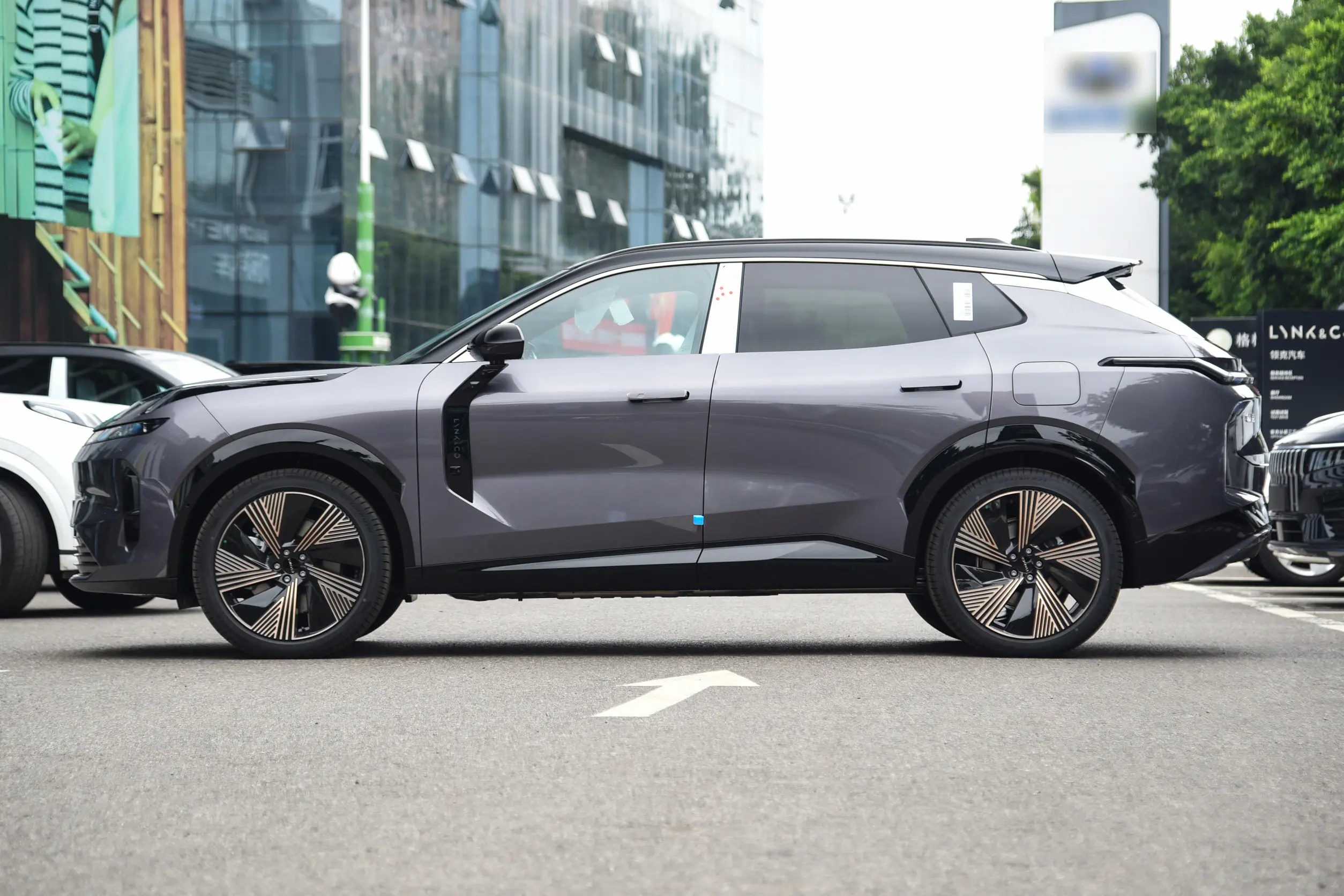 lynk co 08 em p 2023 appearance 3