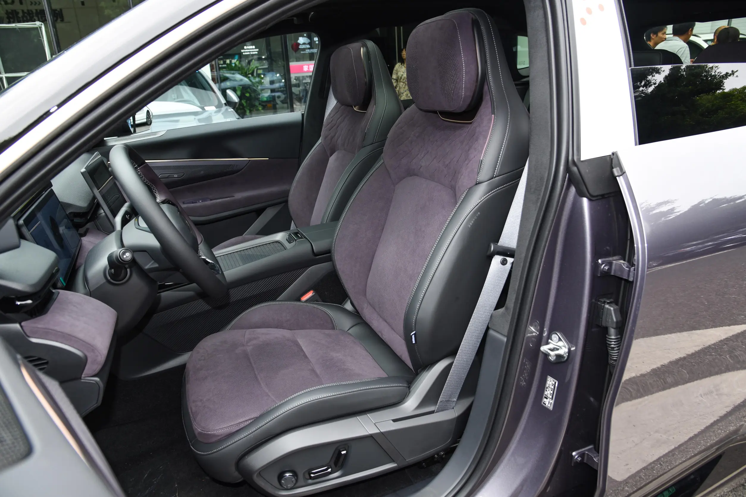 lynk co 08 em p 2023 space 1