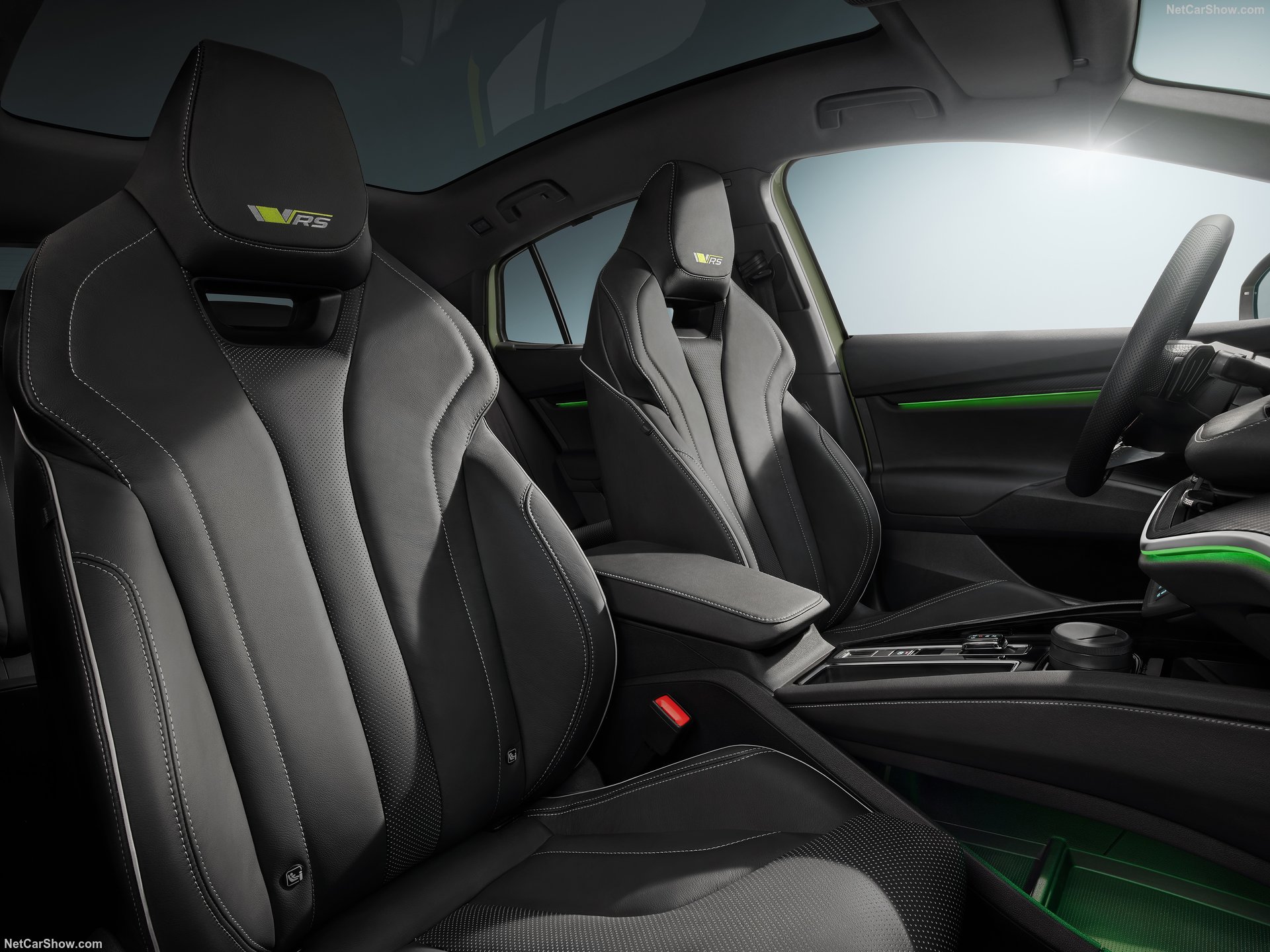 skoda enyaqcoupersiv 2022 hd d2df0f541bc34bff461038761f0275a2e2da92aa7