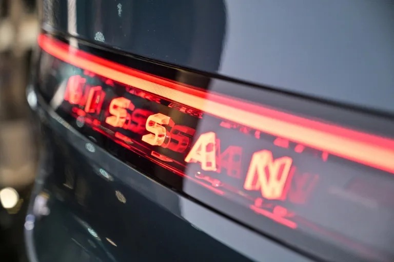 942e11e8e8fabb490ca6182ec68ba9c2