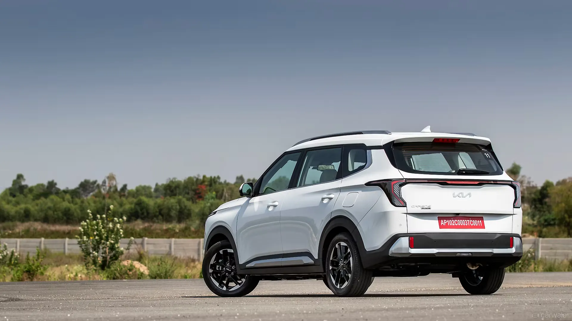 kia carens clavis 2025 19