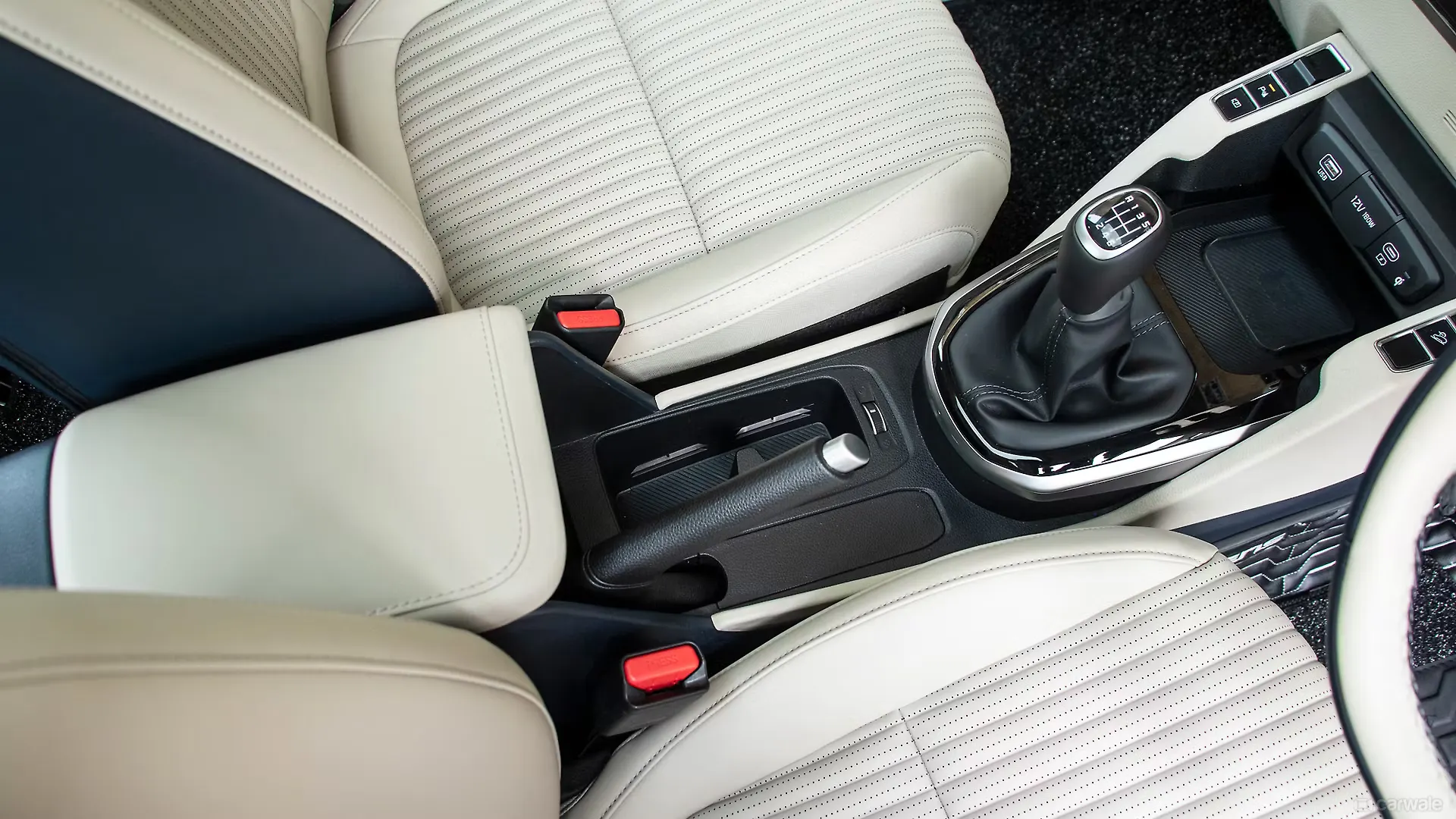 kia carens clavis 2025 3