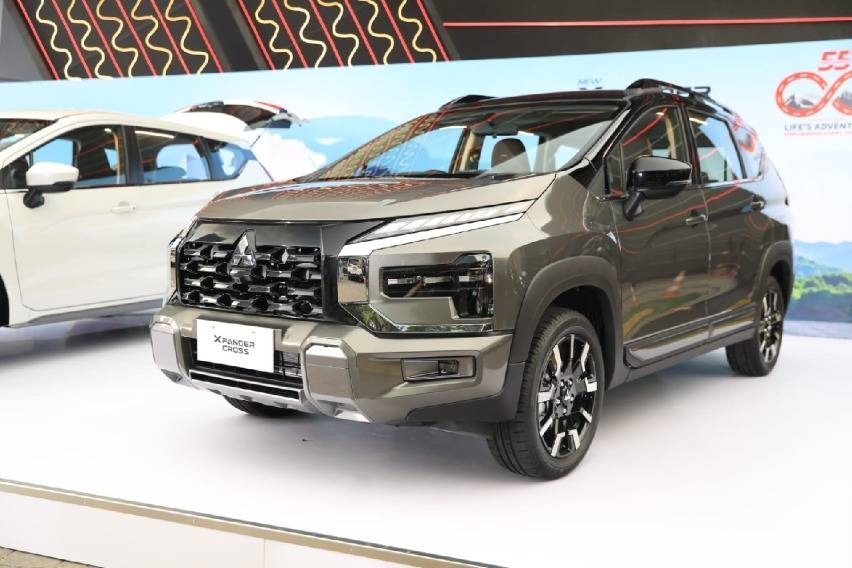 mitsubishi xpander xpander cross 2