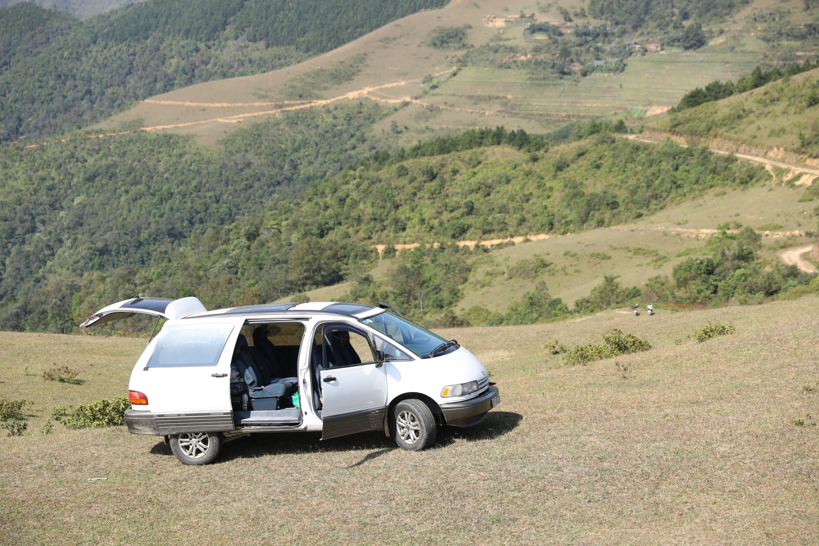 chu xe toyota previa 1990 16