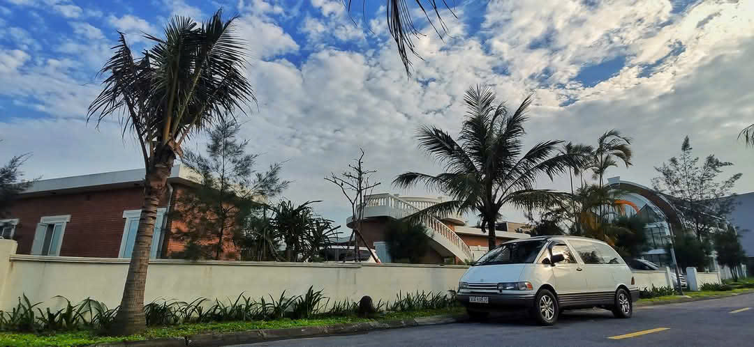 chu xe toyota previa 1990 5