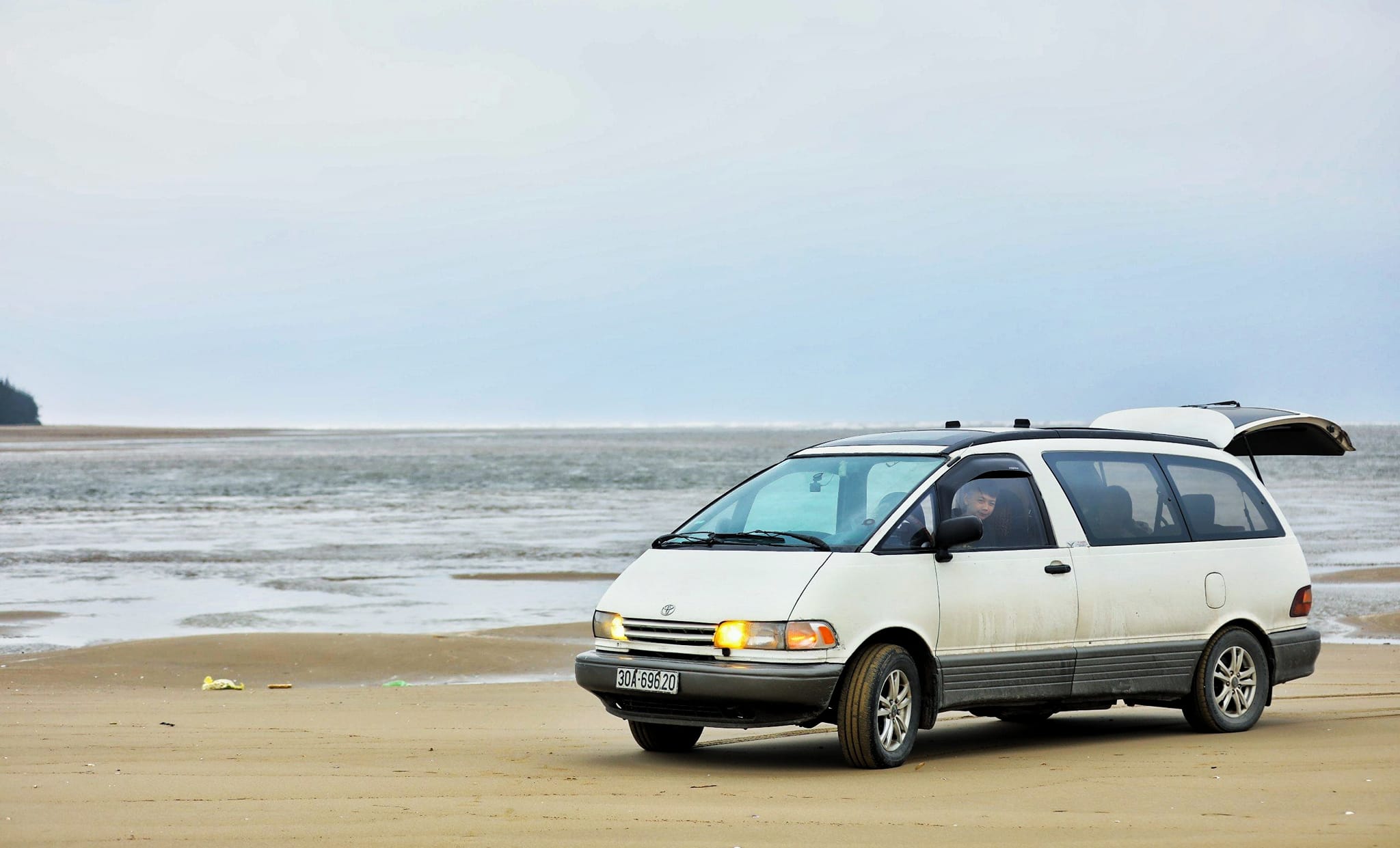 chu xe toyota previa 1990 7