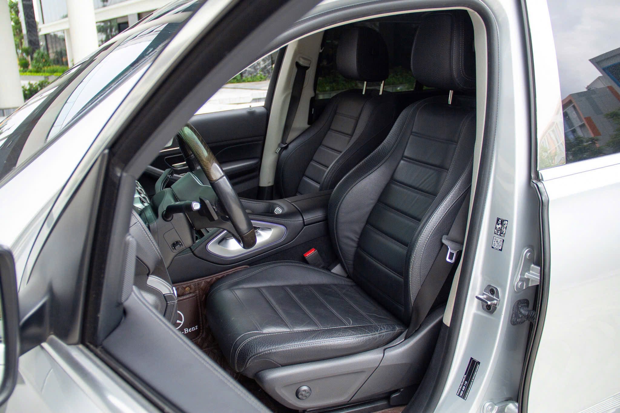 4999210971222666984282298221328958026415322217n