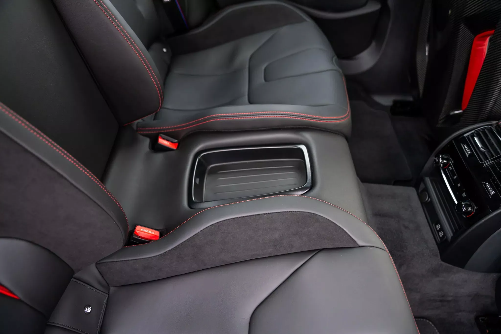 bcm5csgrey 016 80181