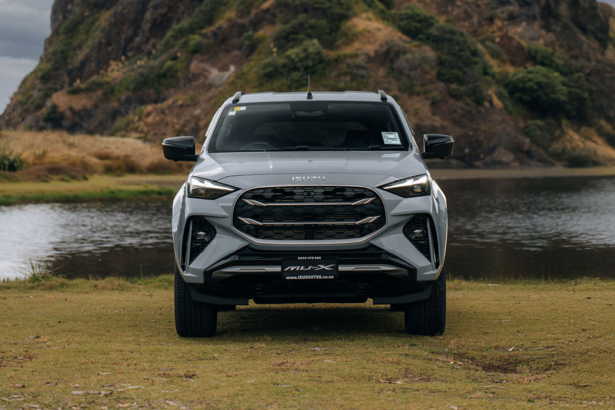 bfs showroom 1200x800 new mu x 5