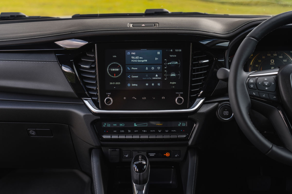 bfs showroom 1200x800 new mu x 7