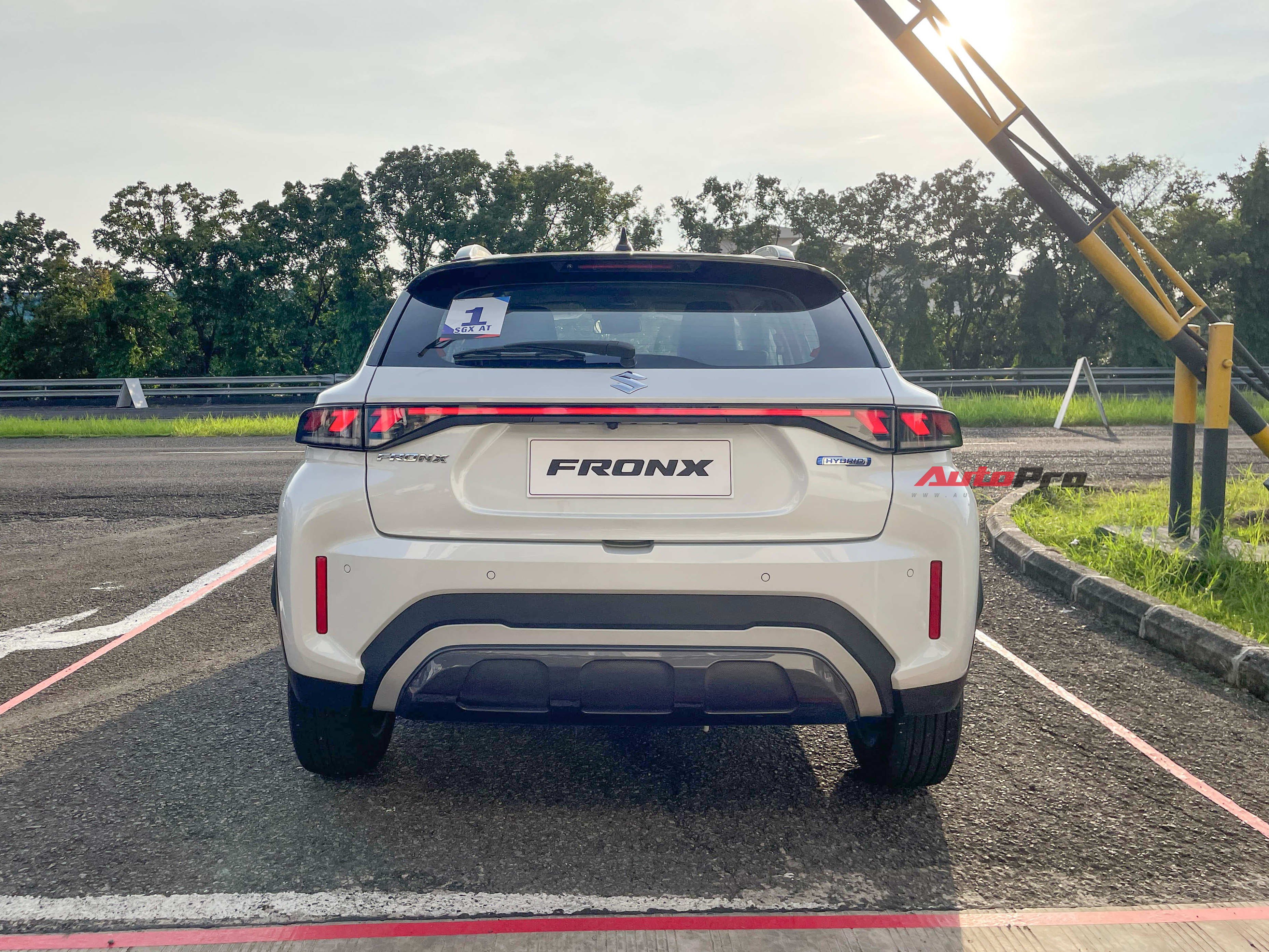 ffa3e4c8 c4e1 4b55 83d0 48a6548bde93