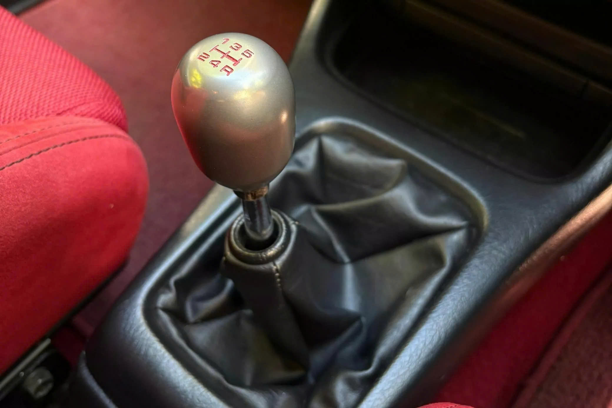 z6653083332929a8f82b0930a80d01fce3b56fd7bb665a