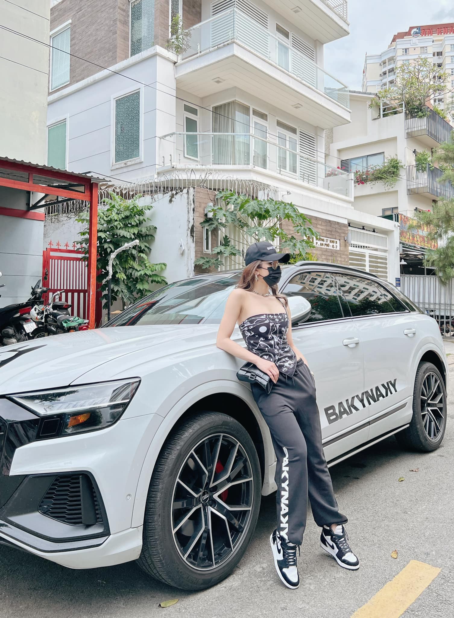 47128270011807114667576555377798677967578041n