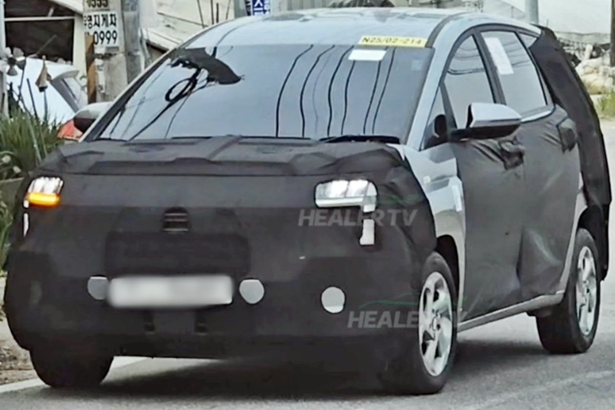 hyundai stargzer chay thu 7