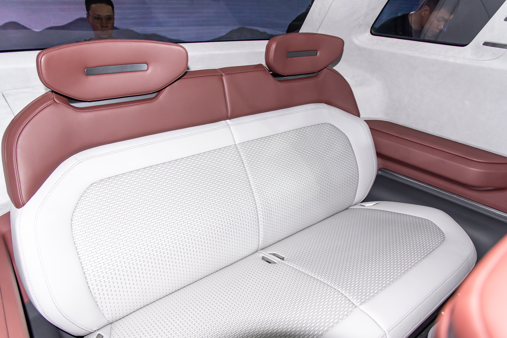 mitsubishi dst concept 24