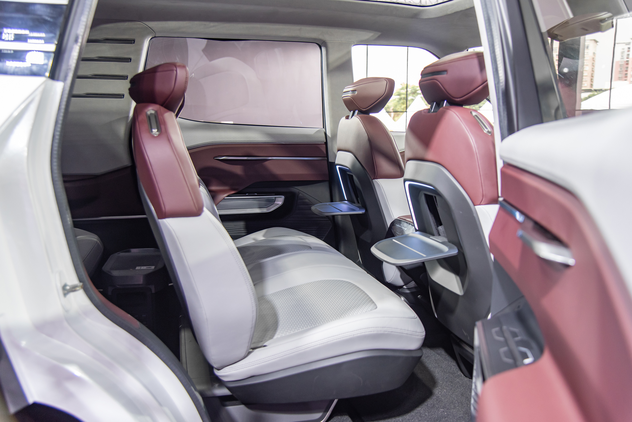 mitsubishi dst concept 26