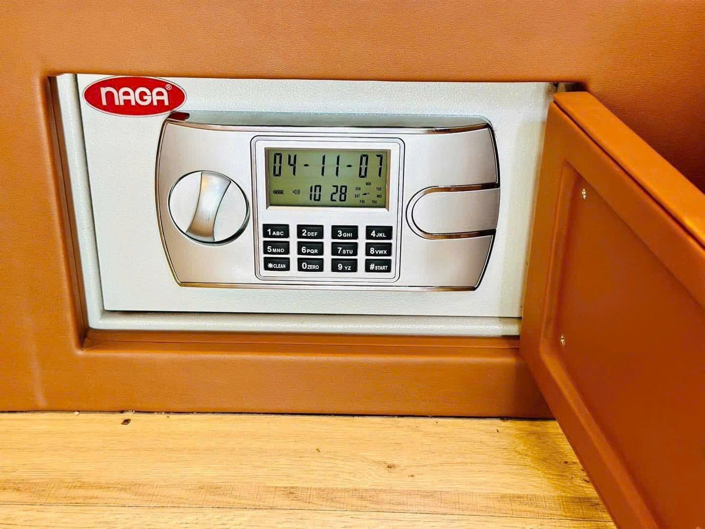 5036949067141194045545596929834262438125659n