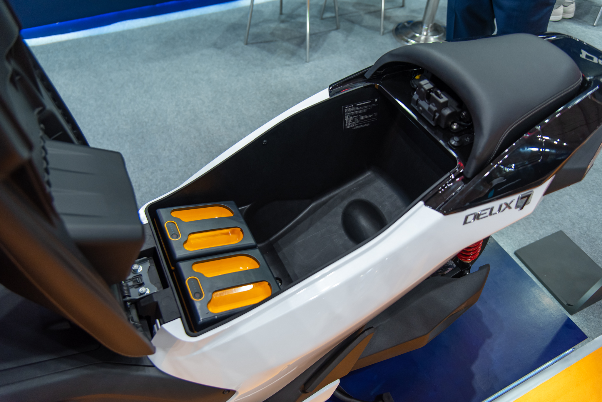 E3 Mobility Deux7 - Xe máy điện Hàn Quốc mới lạ về Việt Nam: Giá dự kiến 100 triệu đồng, nhỏ hơn SH, chạy 120km/sạc- Ảnh 16. E3 Mobility Deux7 - Xe máy điện Hàn Quốc mới lạ về Việt Nam: Giá dự kiến 100 triệu đồng, nhỏ hơn SH, chạy 120km/sạc- Ảnh 16.