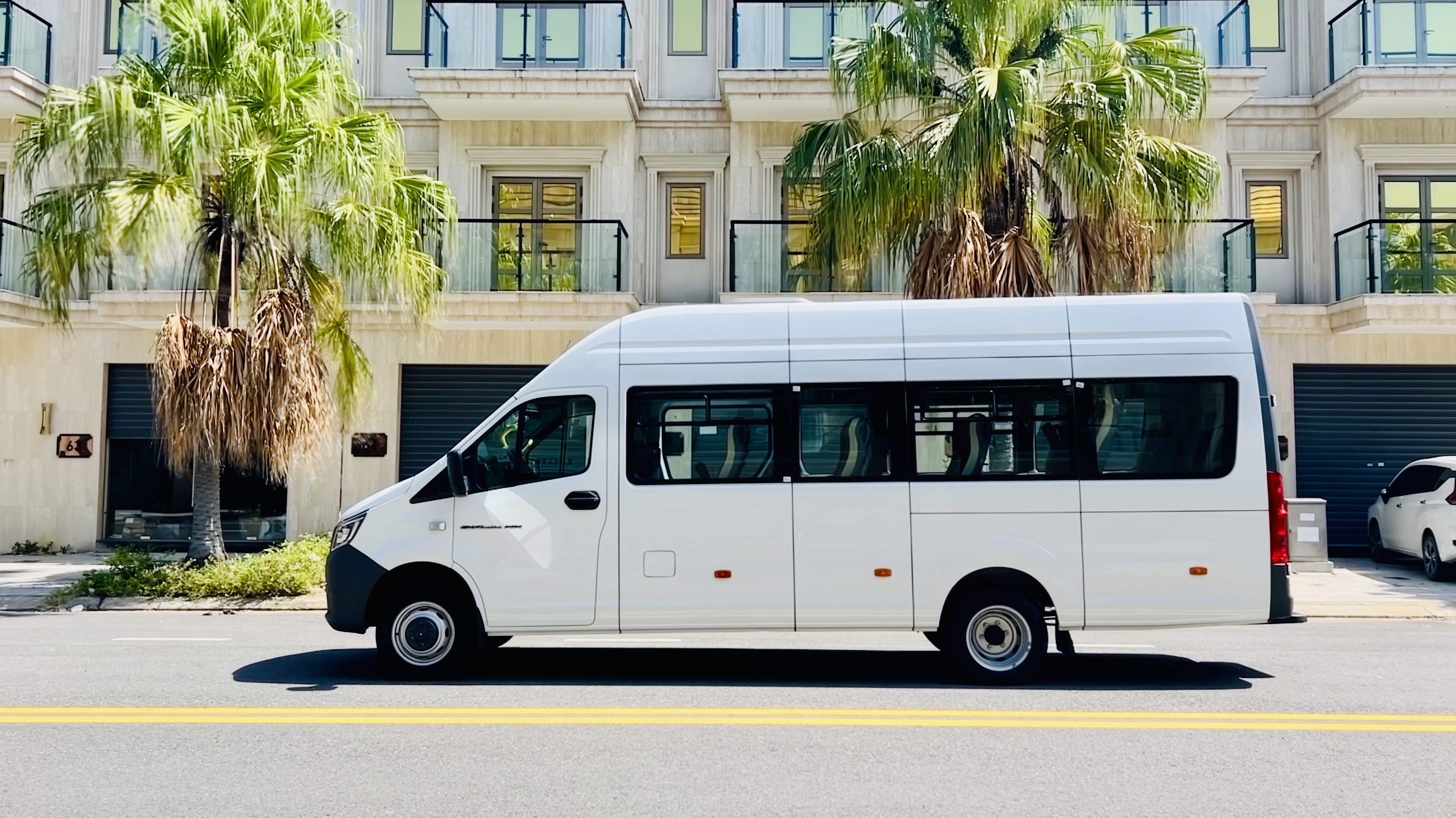 2 voi gia ban moi va uu dai tang 3 lan bao duong gaz giup khach hang yen tam dau tu doi xe san sang mo rong kinh doanh trong giai doan cao diem