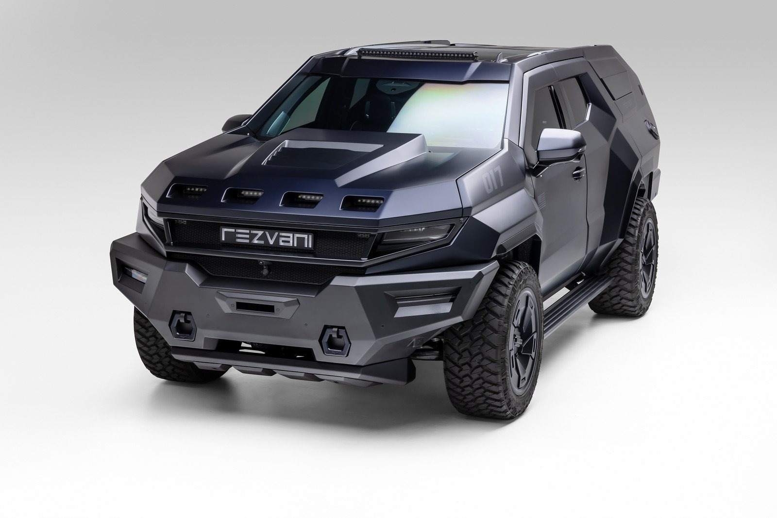 ‘Khủng long’ Rezvani Vengeance xuất hiện tại Hà Nội: Hầm hố như xe quân sự, tùy chọn chống đạn, giá ngang siêu xe- Ảnh 7. ‘Khủng long’ Rezvani Vengeance xuất hiện tại Hà Nội: Hầm hố như xe quân sự, tùy chọn chống đạn, giá ngang siêu xe- Ảnh 7.
