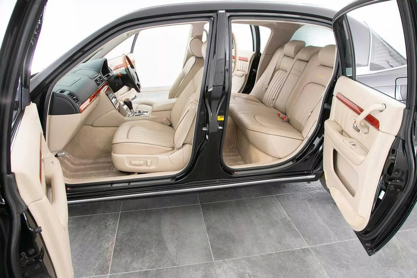 z673274625838285f33d45b480e1b5a2cea8c06c6eed781