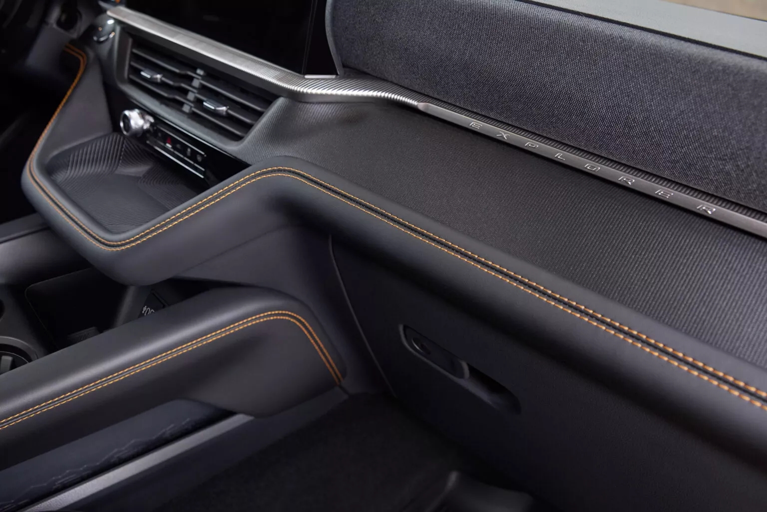 ford explorer tremor 2026 15