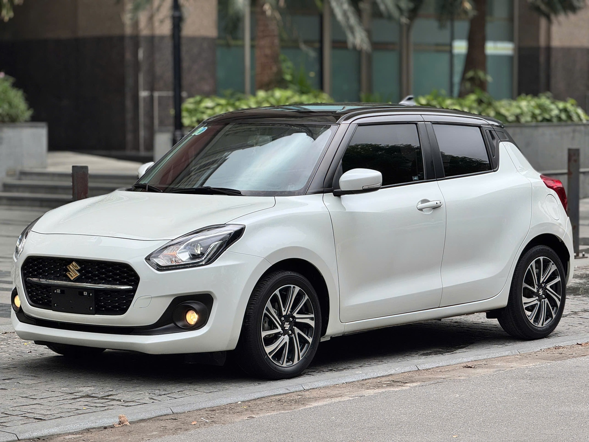 50696288014841134193990279187119408668043029n