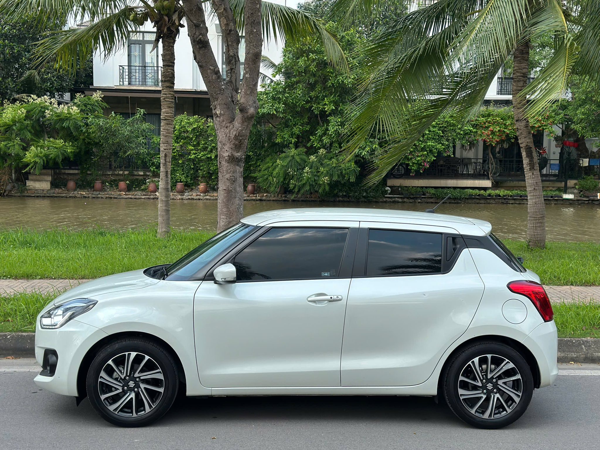 51266077212407269474624459145106629683688285n