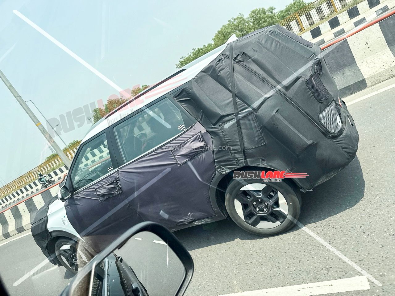 kia carens clavis electric 5