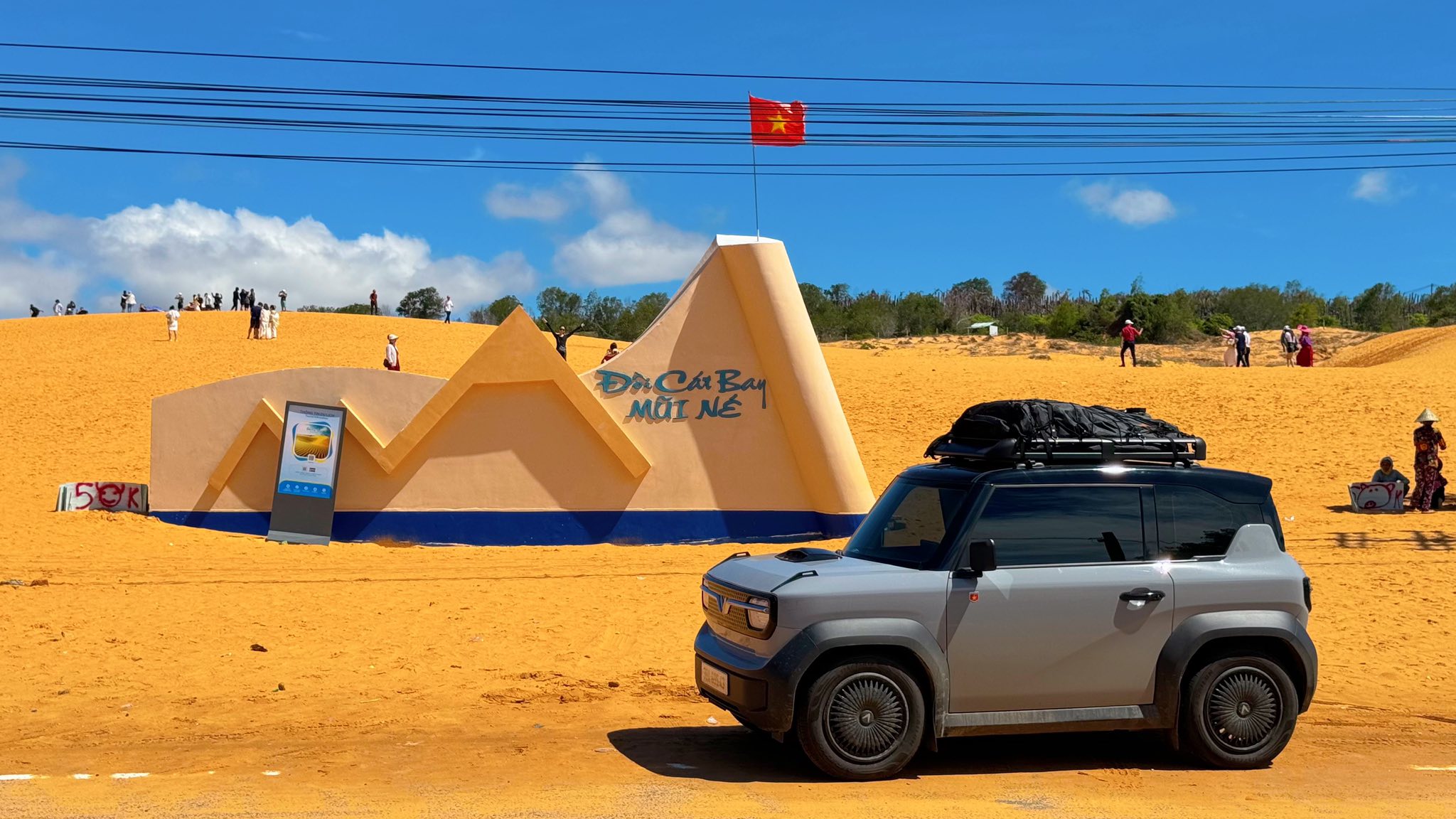 gia dinh xuyen viet bang vinfast vf 3 3