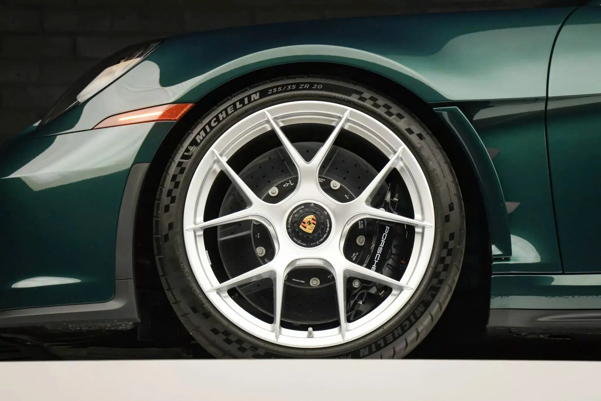 z679904144534735993ae5400a8687ae0653a9123b8443