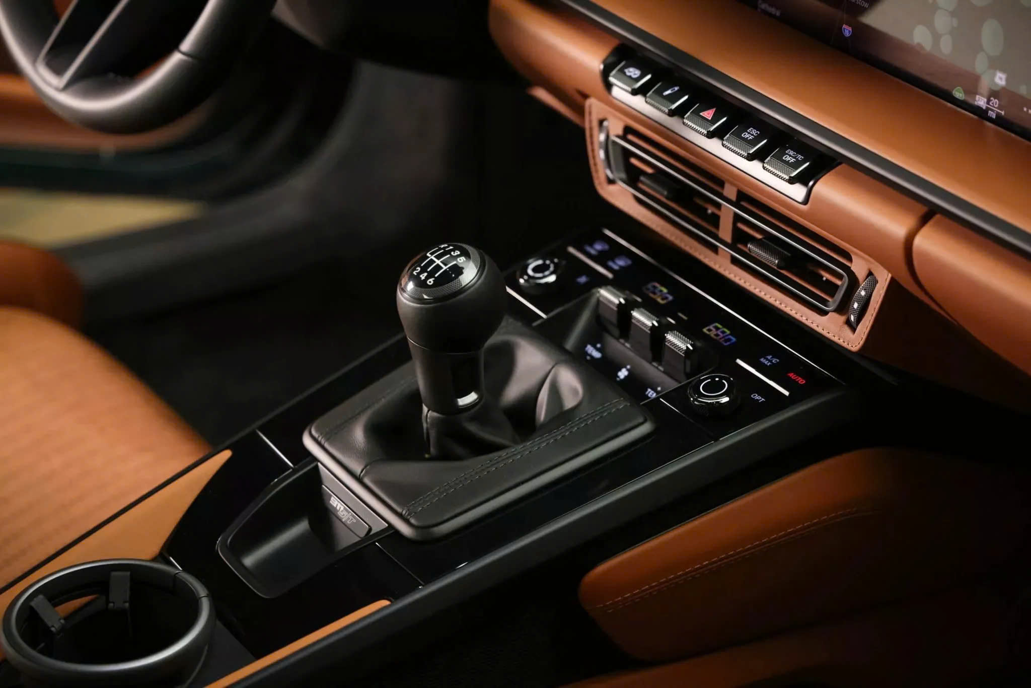 z6799041500806d704417a0cfe72c5f2b8b43eb781c568