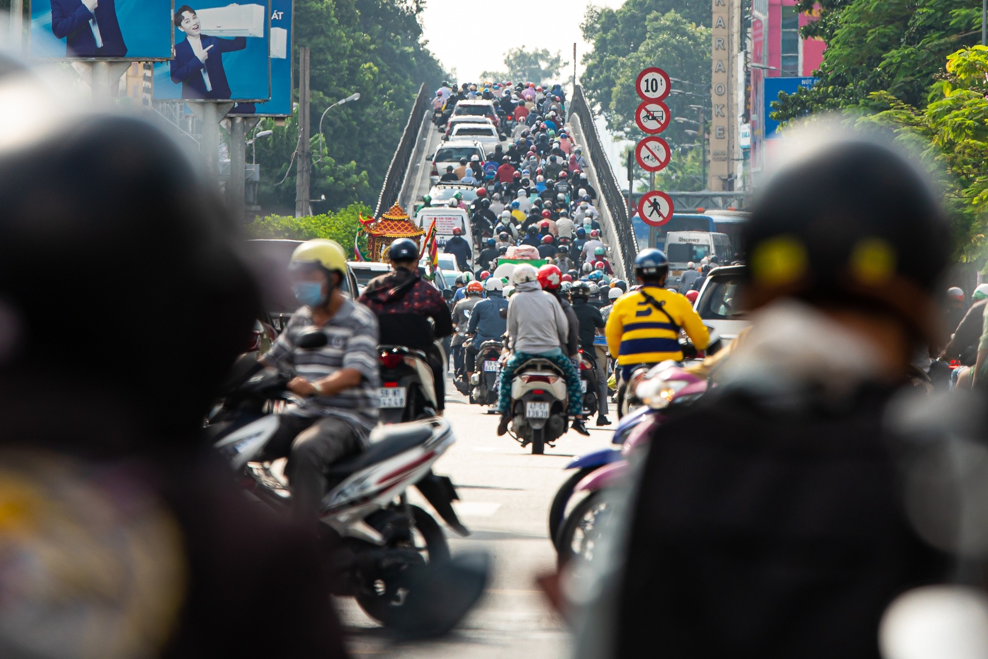 010 16590659504531252559543