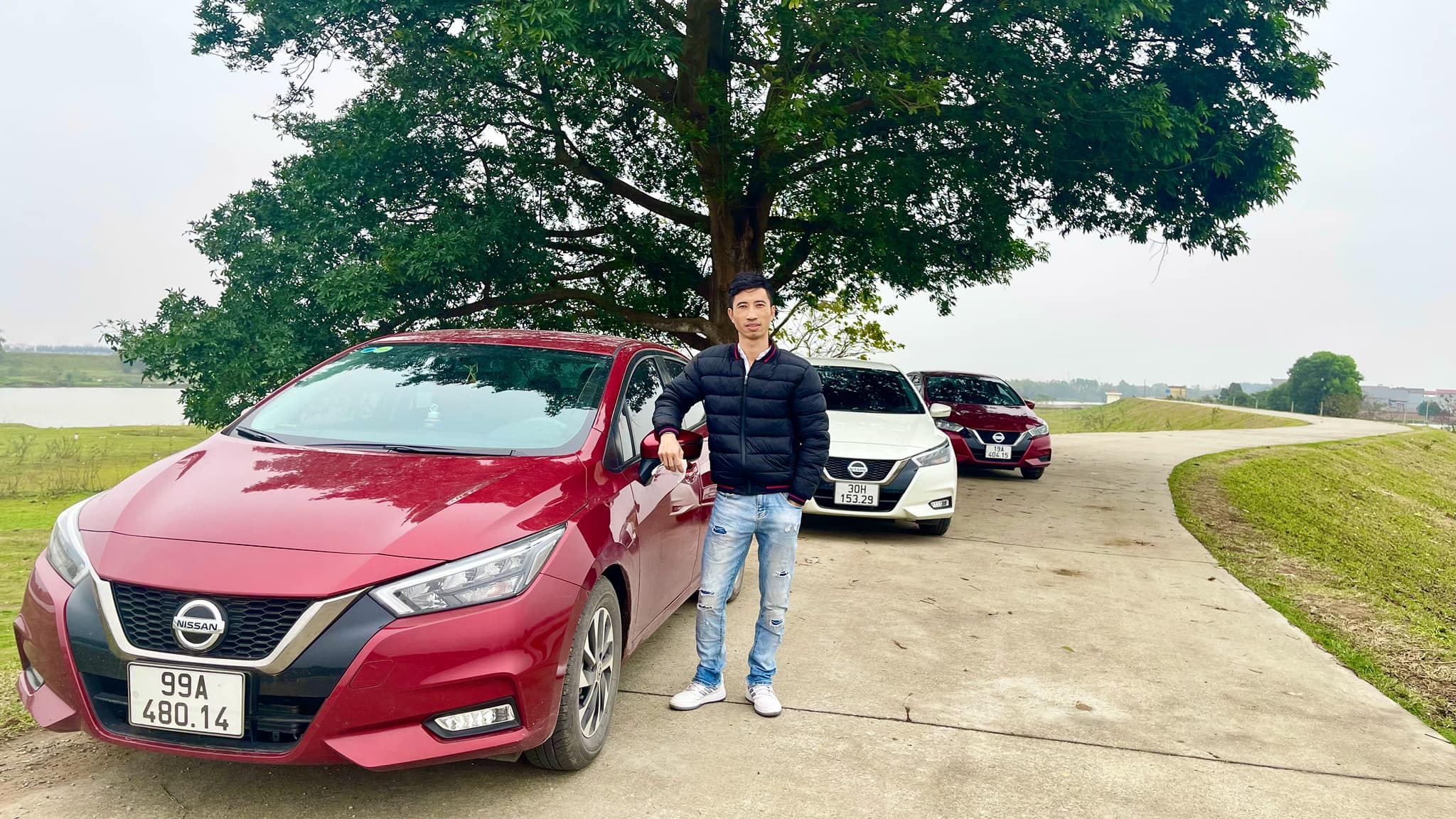chu xe nissan almera nguyen the tu 11