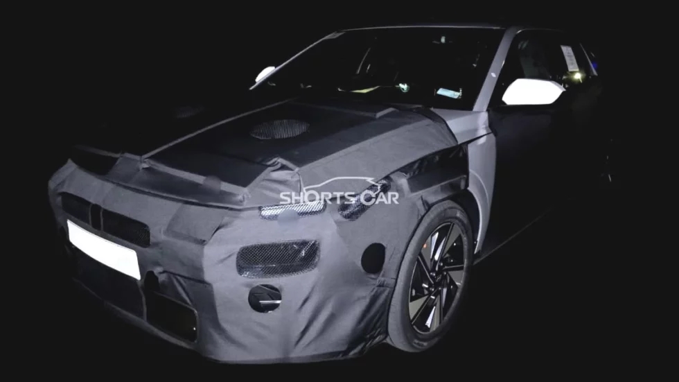 hyundai elantra nguy trang 1