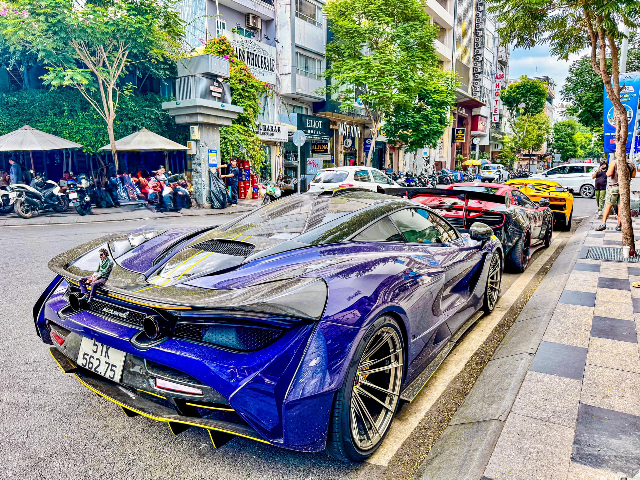 51501077224029125180088130291149328117972996n