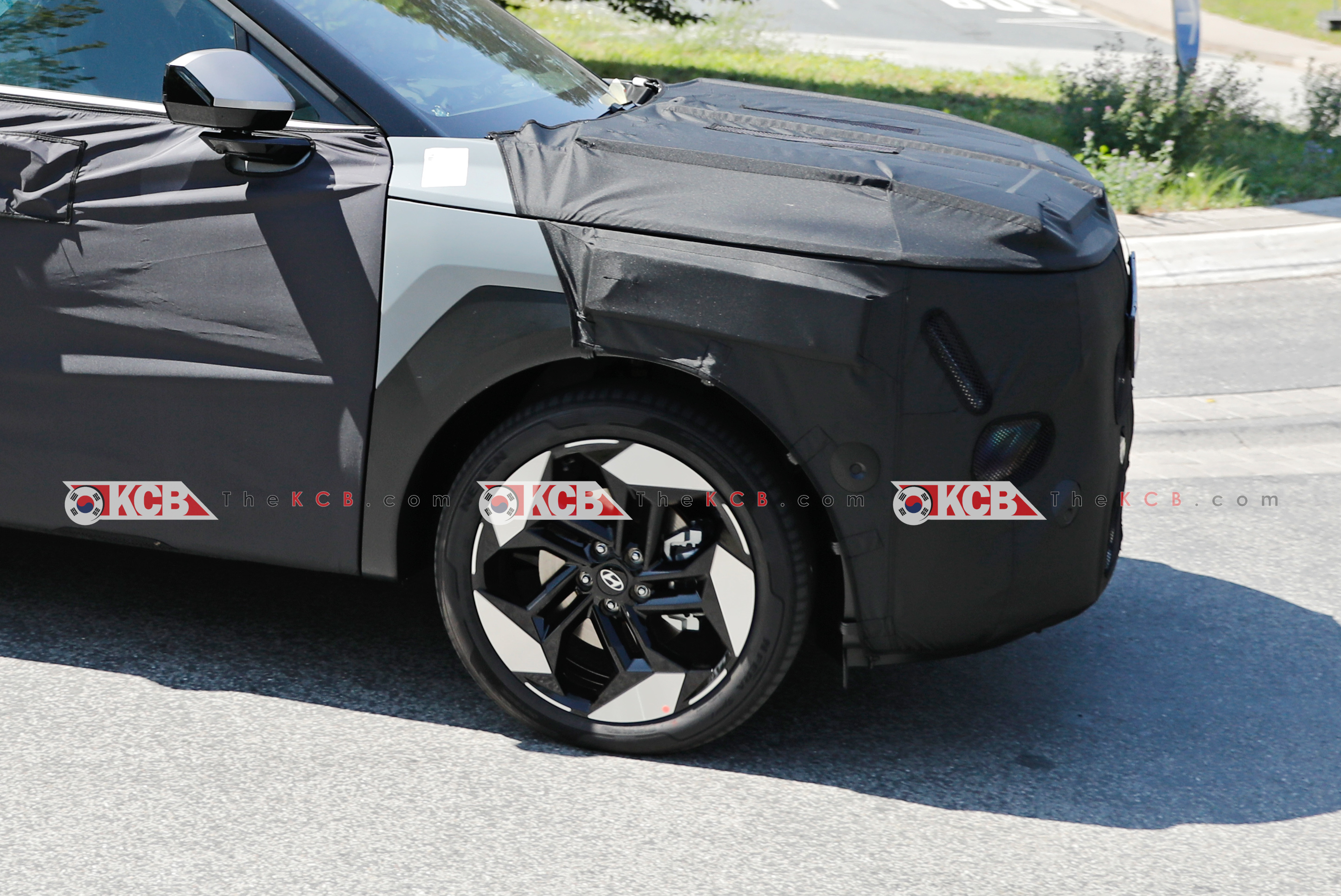 hyundai tucson nx5 spied in europe 4