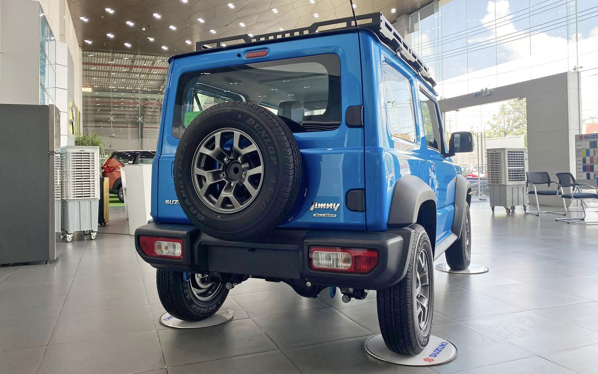 suzuki jimny 10