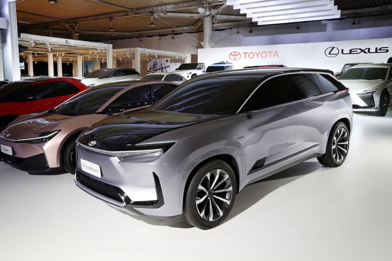 toyota bz large suv concept front three quarter