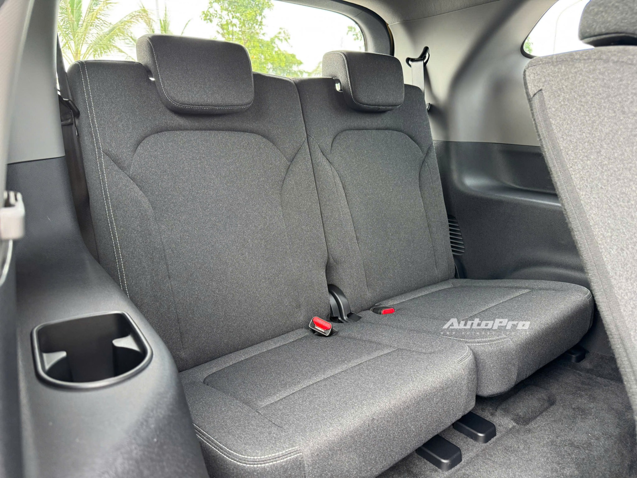 vinfast limo green 7c90f9e38b7e02205b6f