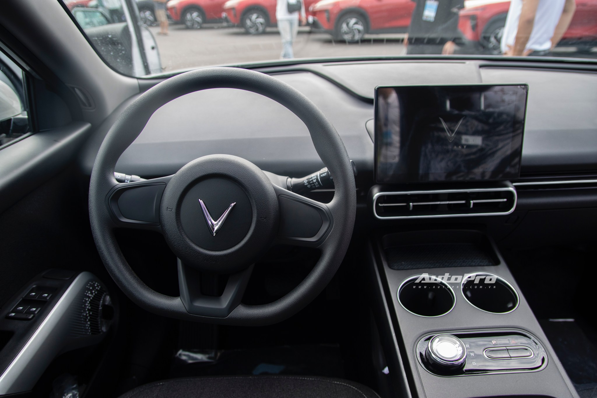 vinfast limo green img0445