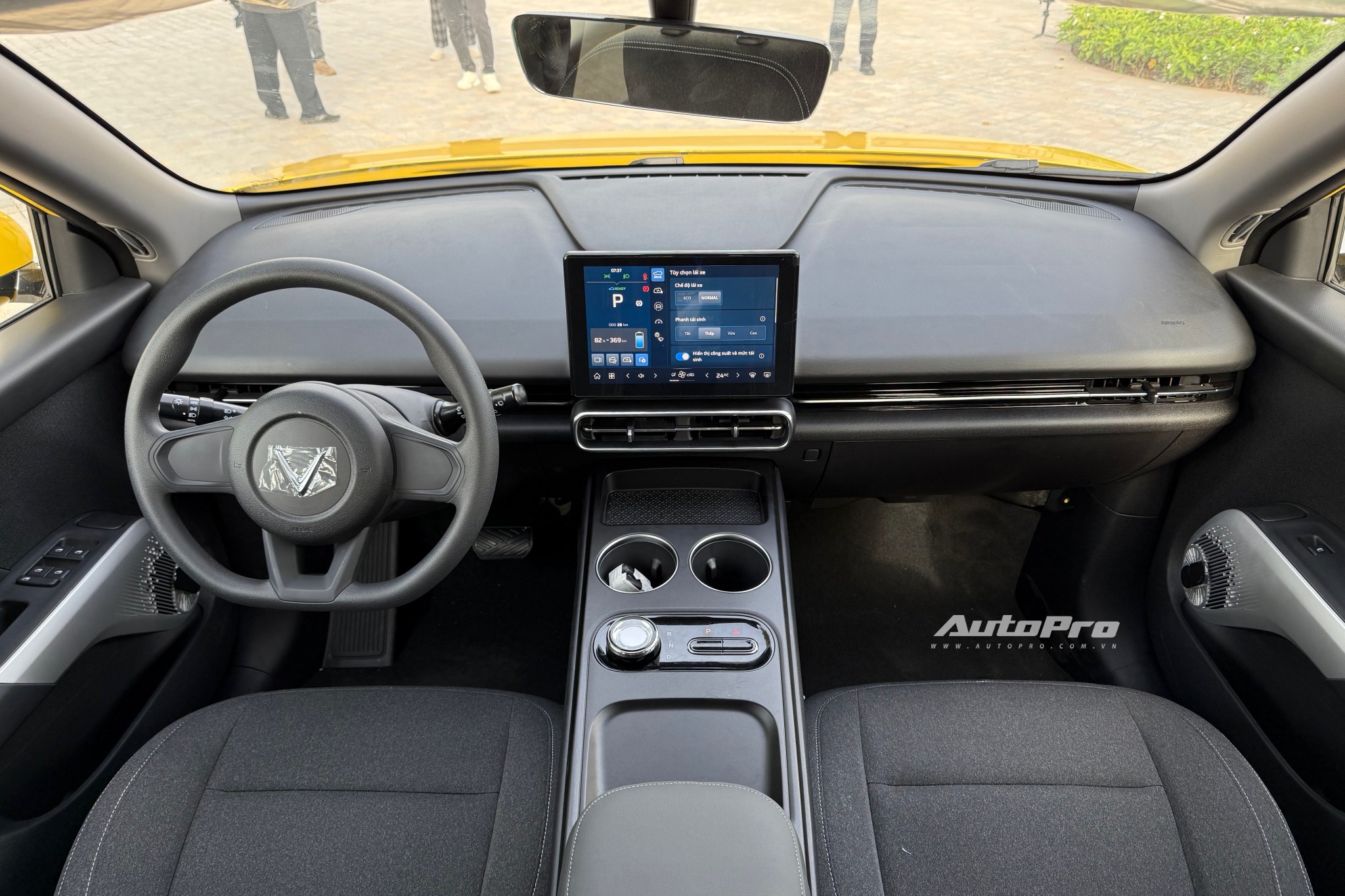 vinfast limo green img37211