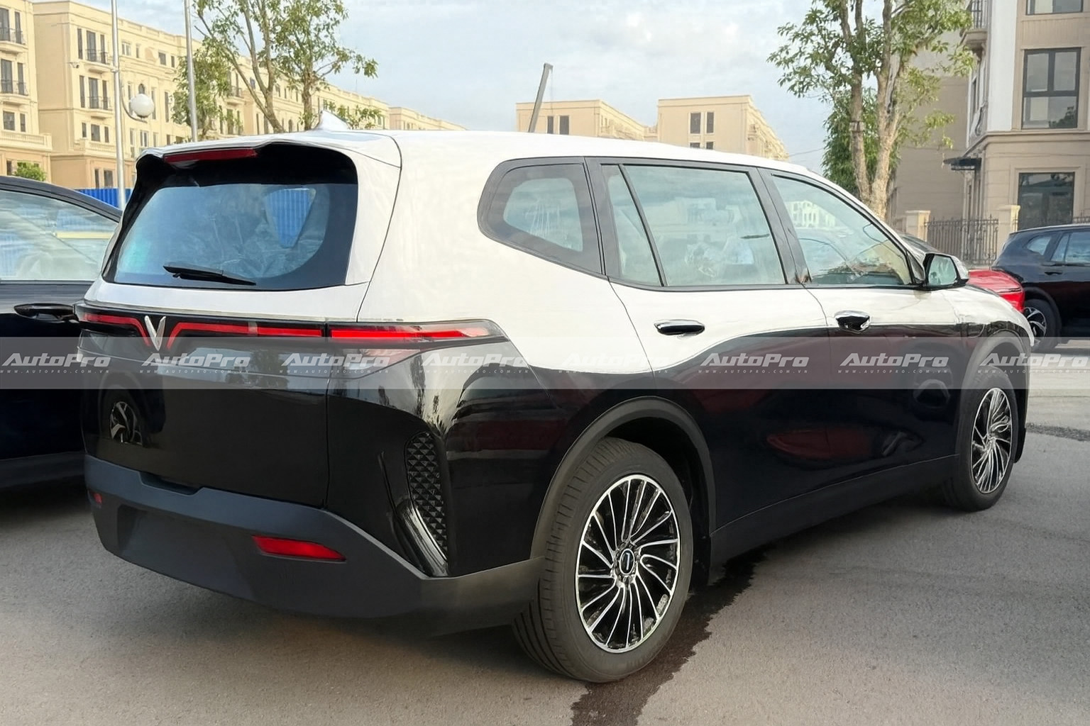 chatgpt image 143340 6 thg 8 20251