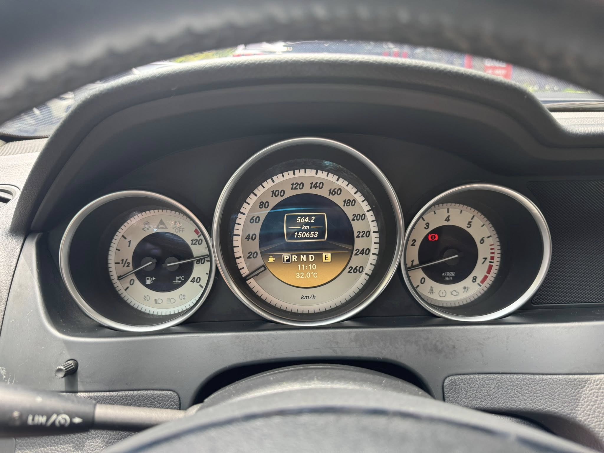 Rao chiếc Mercedes-Benz này chỉ hơn 200 triệu, người bán khẳng định: Xe 'không có gì để chê, zin cả xe'- Ảnh 12.