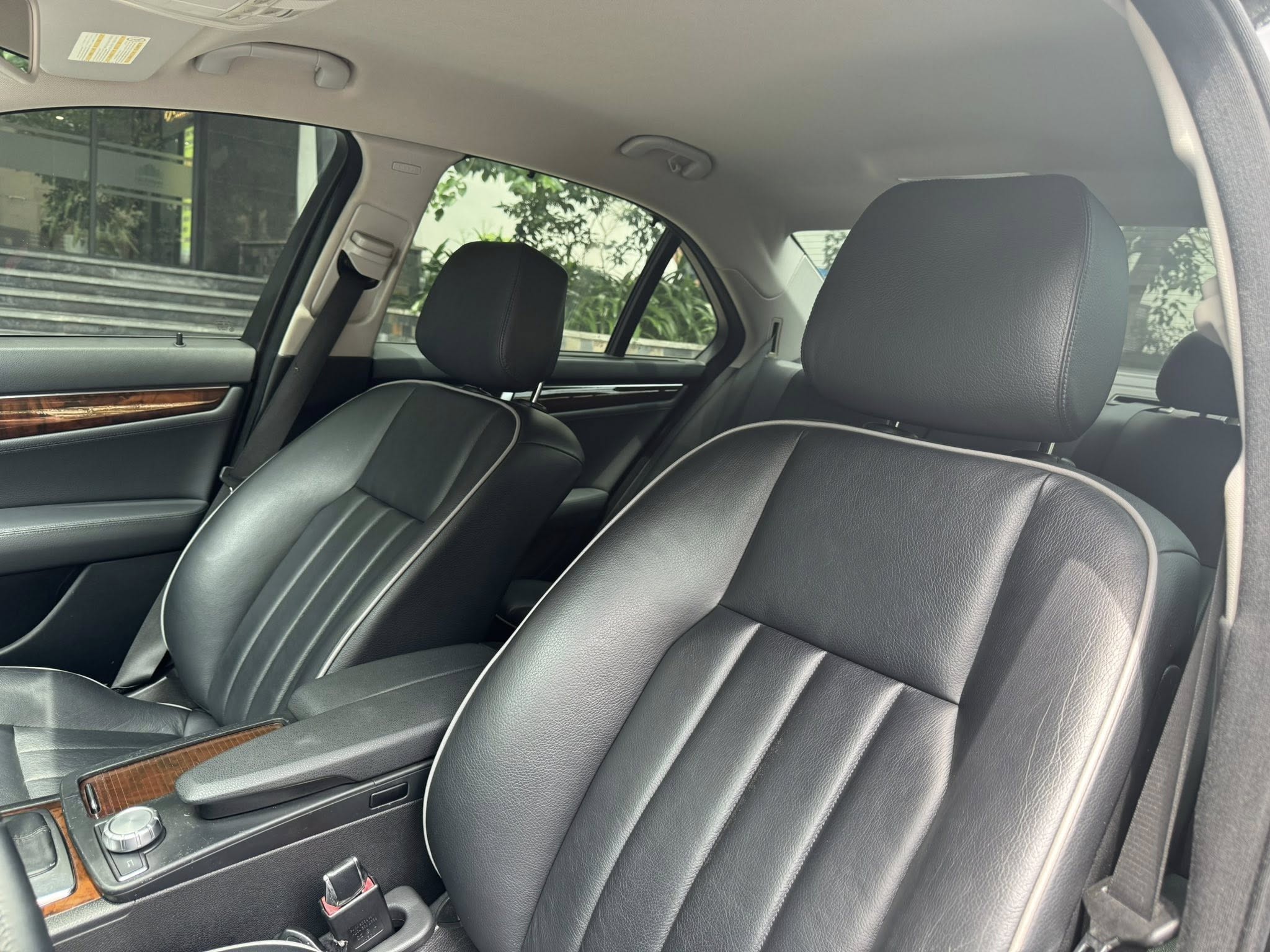 Rao chiếc Mercedes-Benz này chỉ hơn 200 triệu, người bán khẳng định: Xe 'không có gì để chê, zin cả xe'- Ảnh 14.