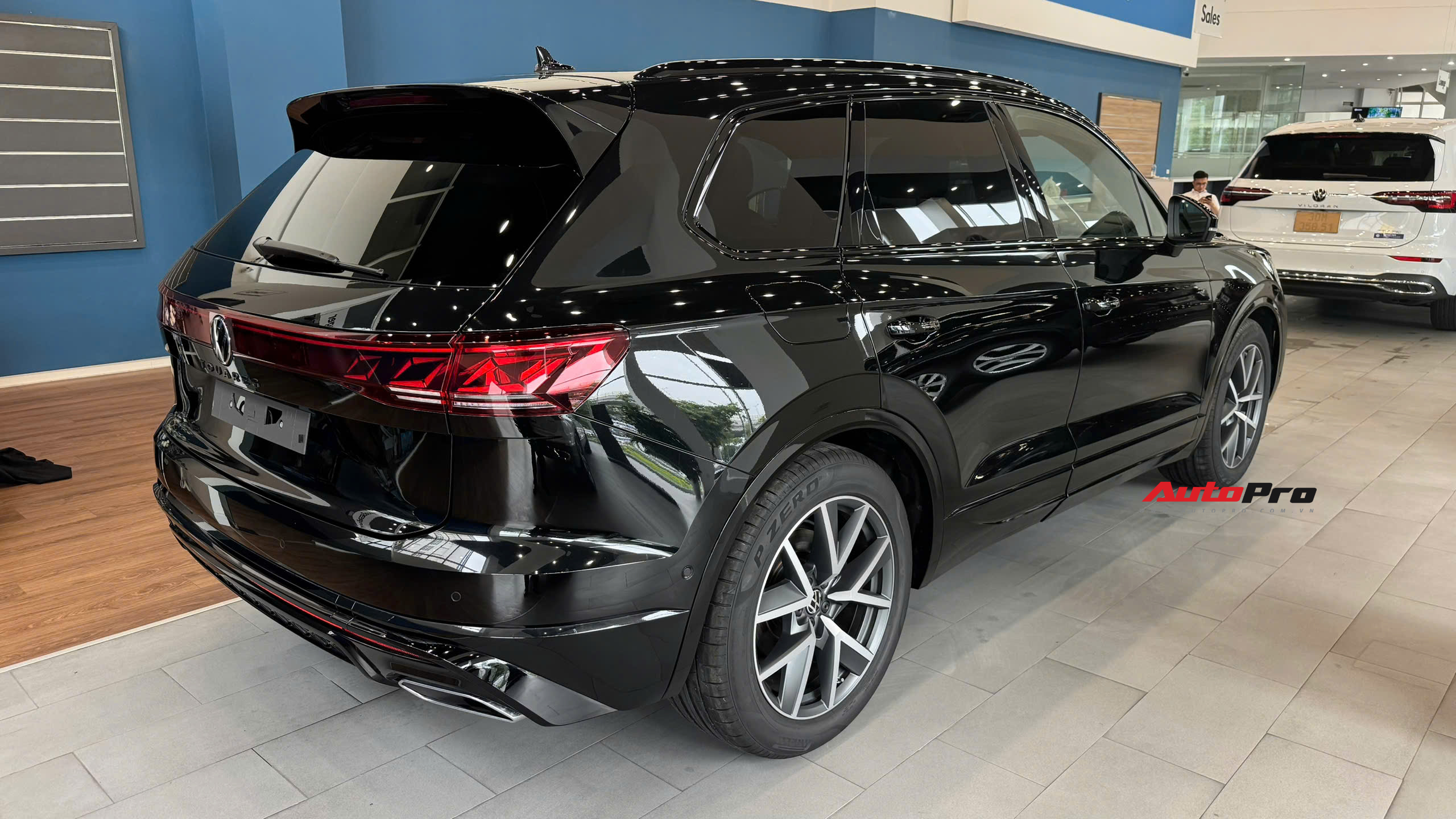 z68897760807112a38a7aeca14fcbcc265d289e830dfe5