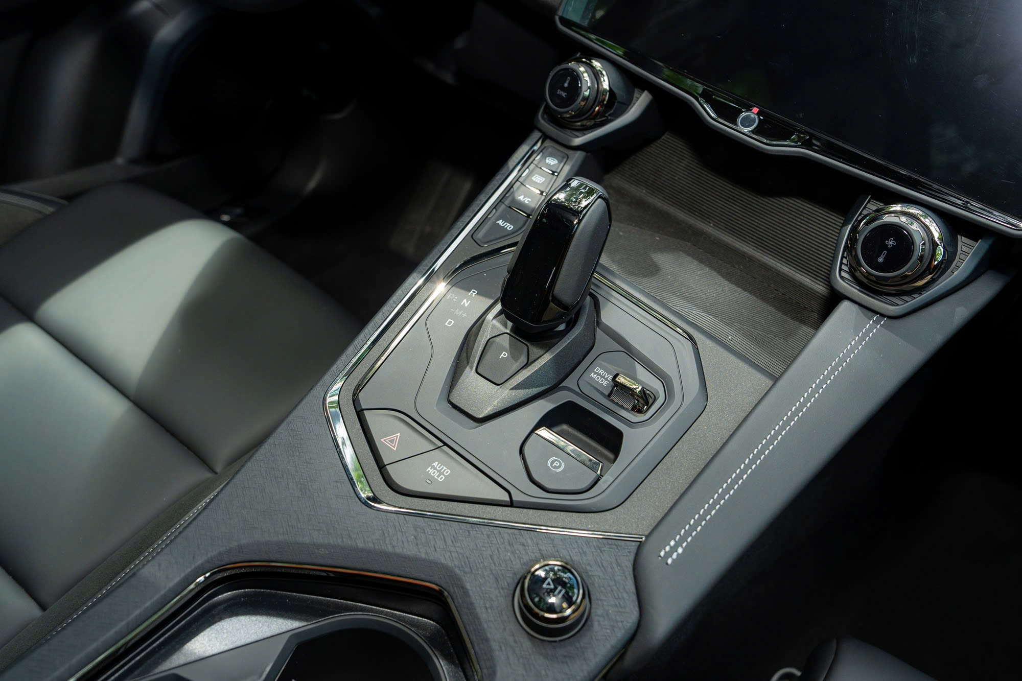 z6892206937942255f5023ea5f43810fae39982b892e64