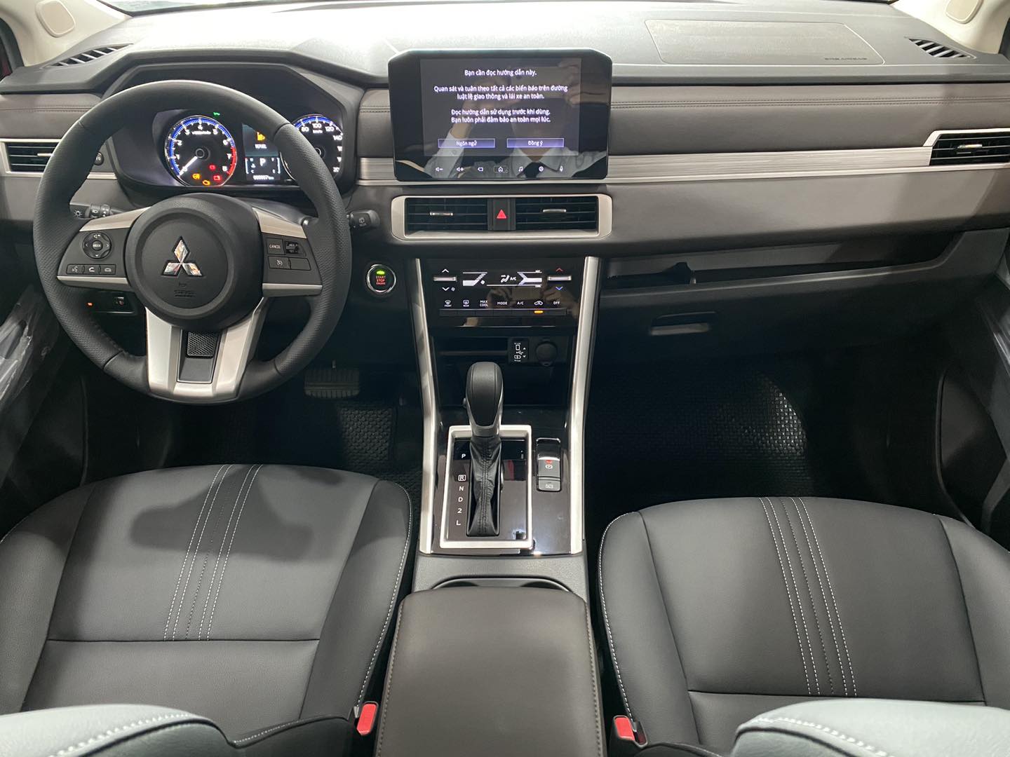 mitsubishi xpander 3